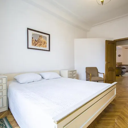 Aparton Volodarskogo 10 Daire Minsk