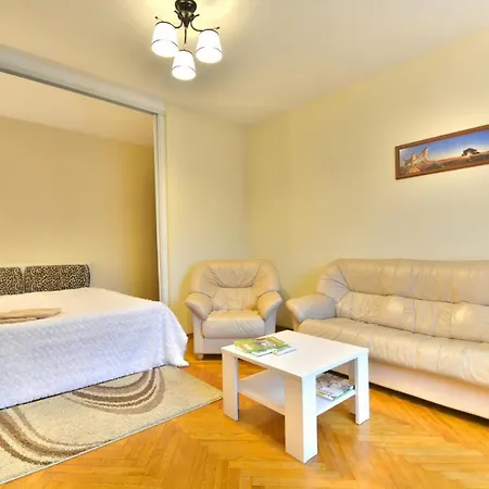 Aparton Volodarskogo 10 Minsk